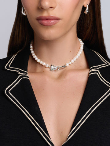 Nialaya Women's Necklace Women's Pearl Choker with Silver Panther Head Women's Pearl Choker with Silver Panther Head 14 Inches / 35.56 cm WNECK_234